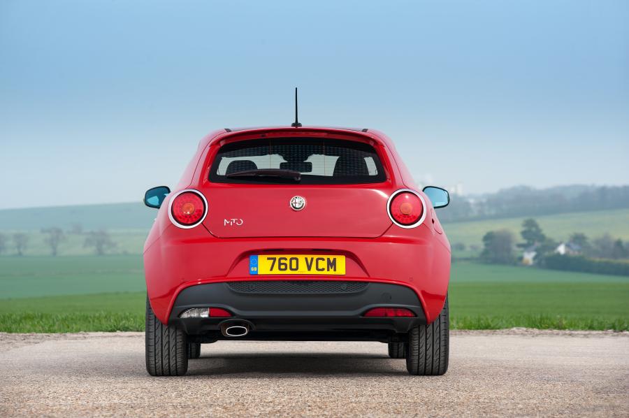  Alfa Romeo MiTo Twin Air 2014 года  (UK) (фото 13 из 23)
